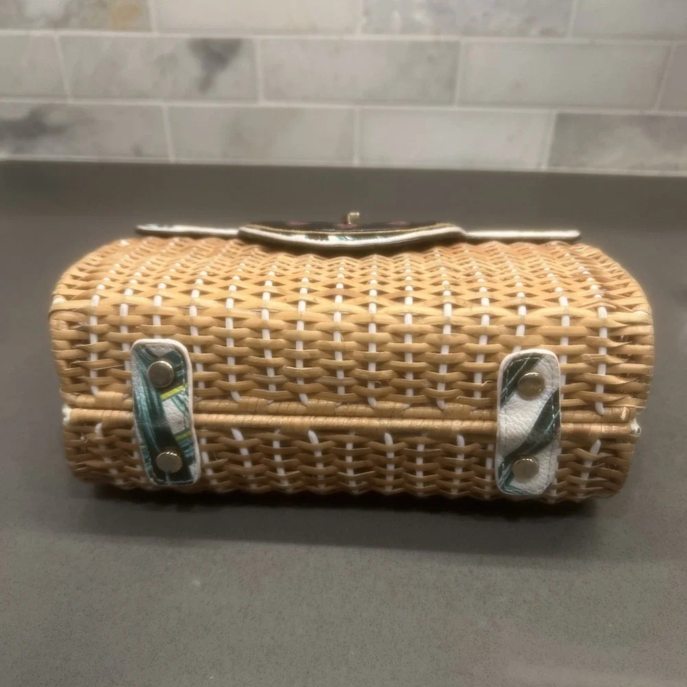 Betsey Johnson **** some